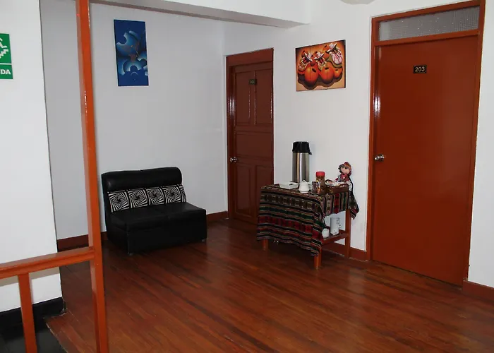 Kaaro House 3*