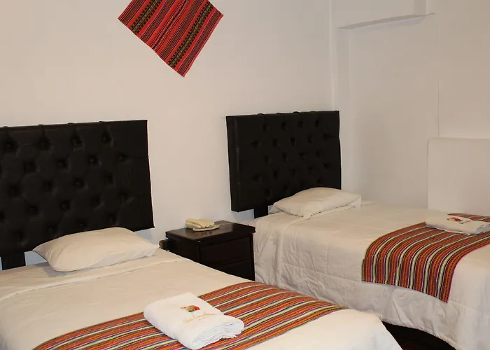 Kaaro House 3*