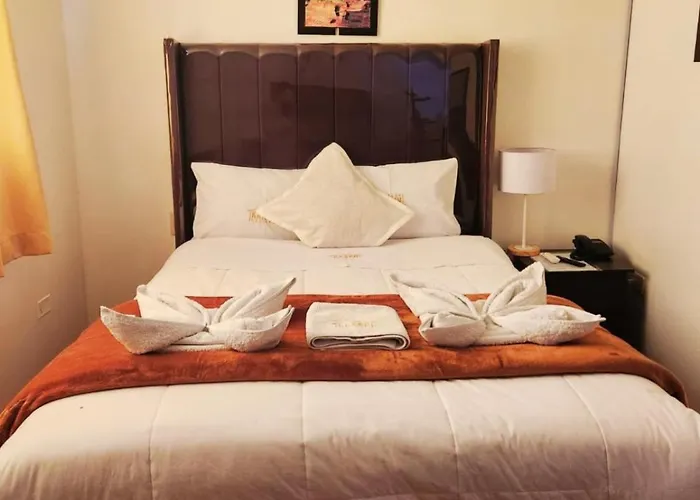 Kaaro House 3*